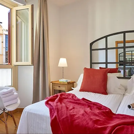 Lodgingmalaga Plaza Constitucion Apartment Malaga